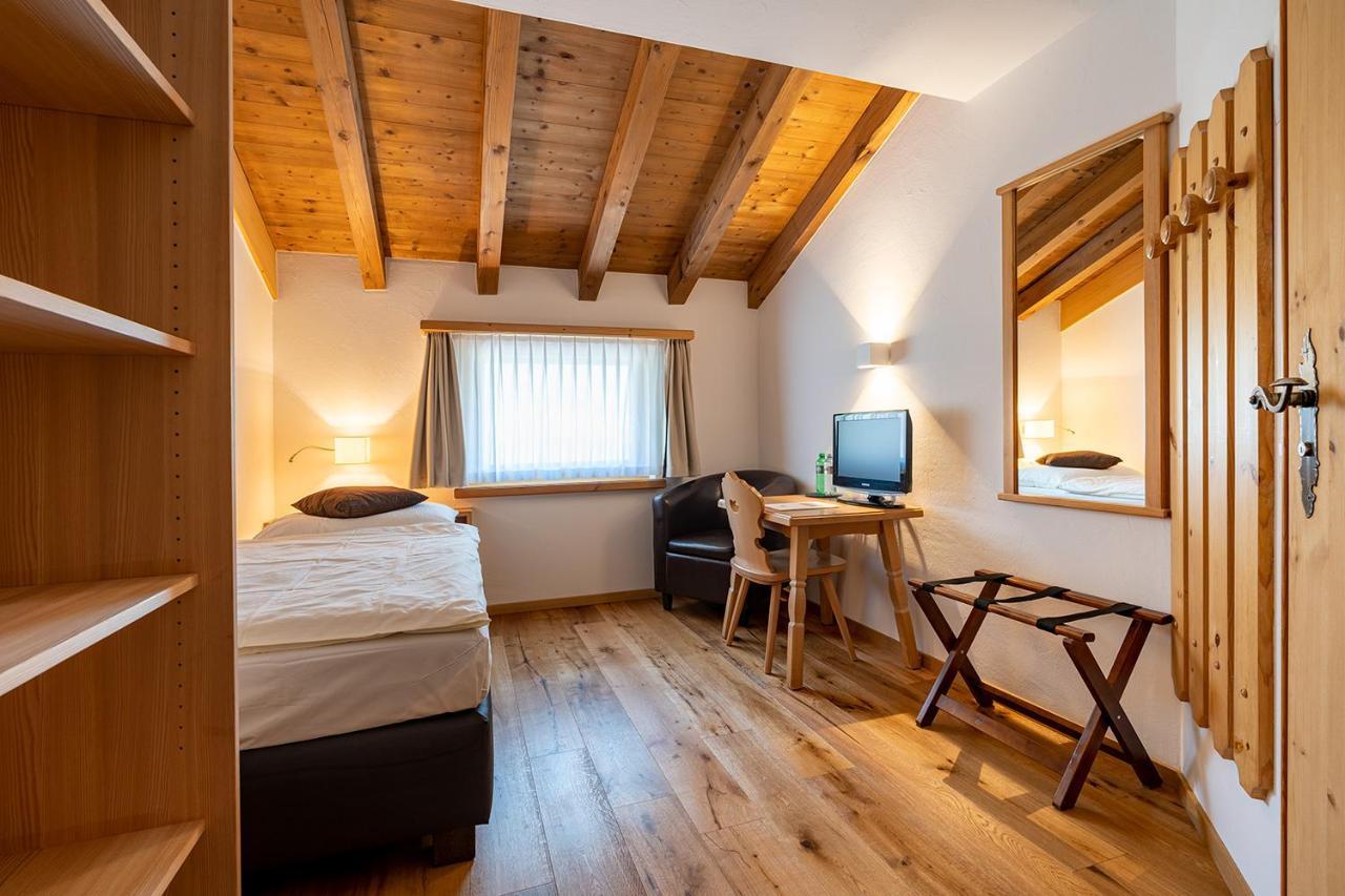 Hotel Saluver Celerina/Schlarigna Екстериор снимка