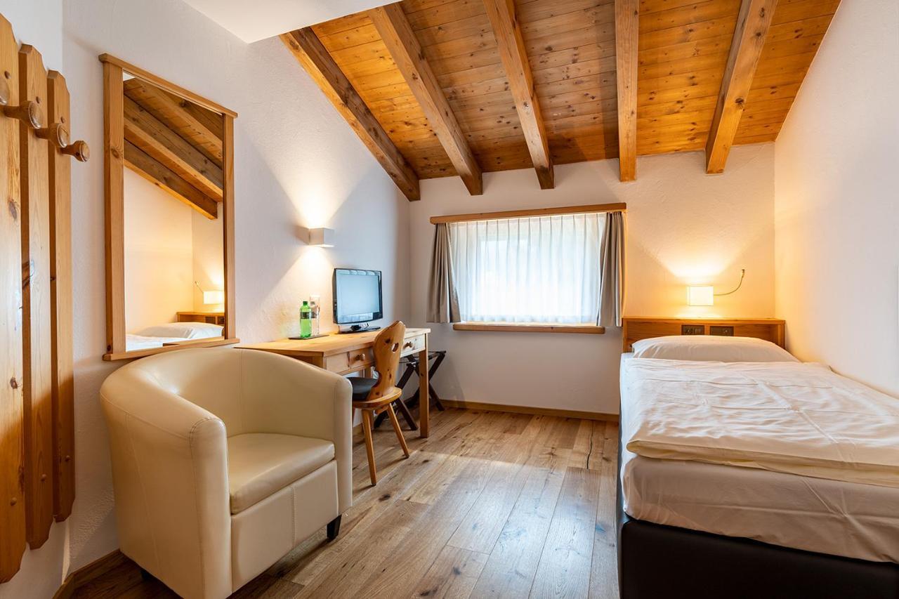 Hotel Saluver Celerina/Schlarigna Екстериор снимка